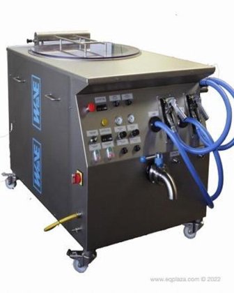 FONDANT-MK100FD machine for dosing fondant on eclairs