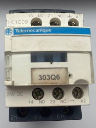 Telemecanique LC1 D09 Contactor (Schneider Electric) — Telemecanique