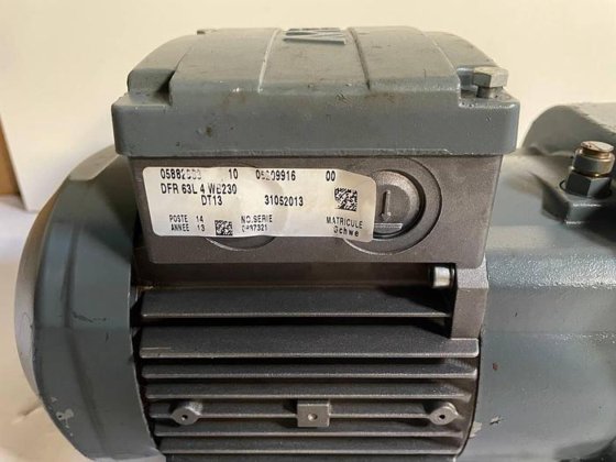 SEW 0641/32 X DFR 63L 4 WB 230 DT13 (photo 1 of 7)