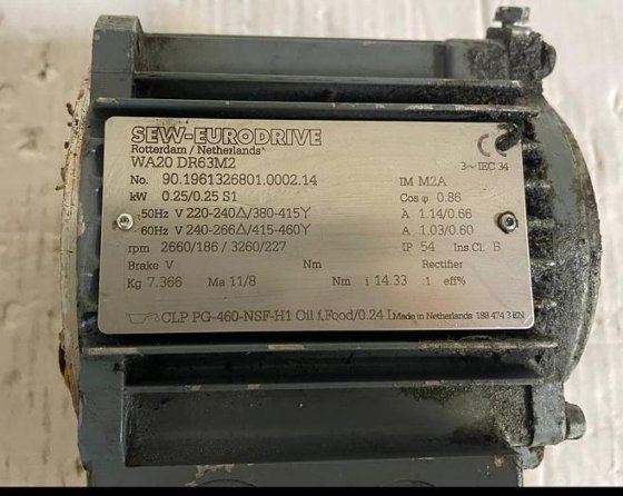 SEW-EURODRIVE 3 ∼ IEC34 WA20 DR63M2 (photo 1 of 6)