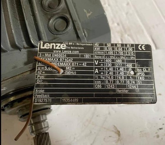 LENZE 3 ∼ Mot EN60034 MXXMAXX 071C42 (photo 1 sur 6)