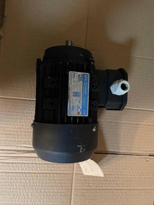 ELSTO 3 - Mot EA-71B4B14F1 EFF2 (photo 1 of 6)